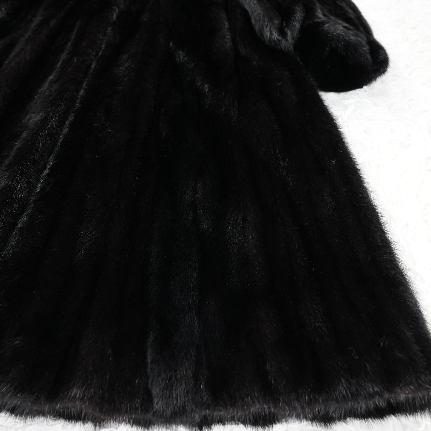 Dark Mink Long Coat glossy - Genuine Vintage Fur From Japan
