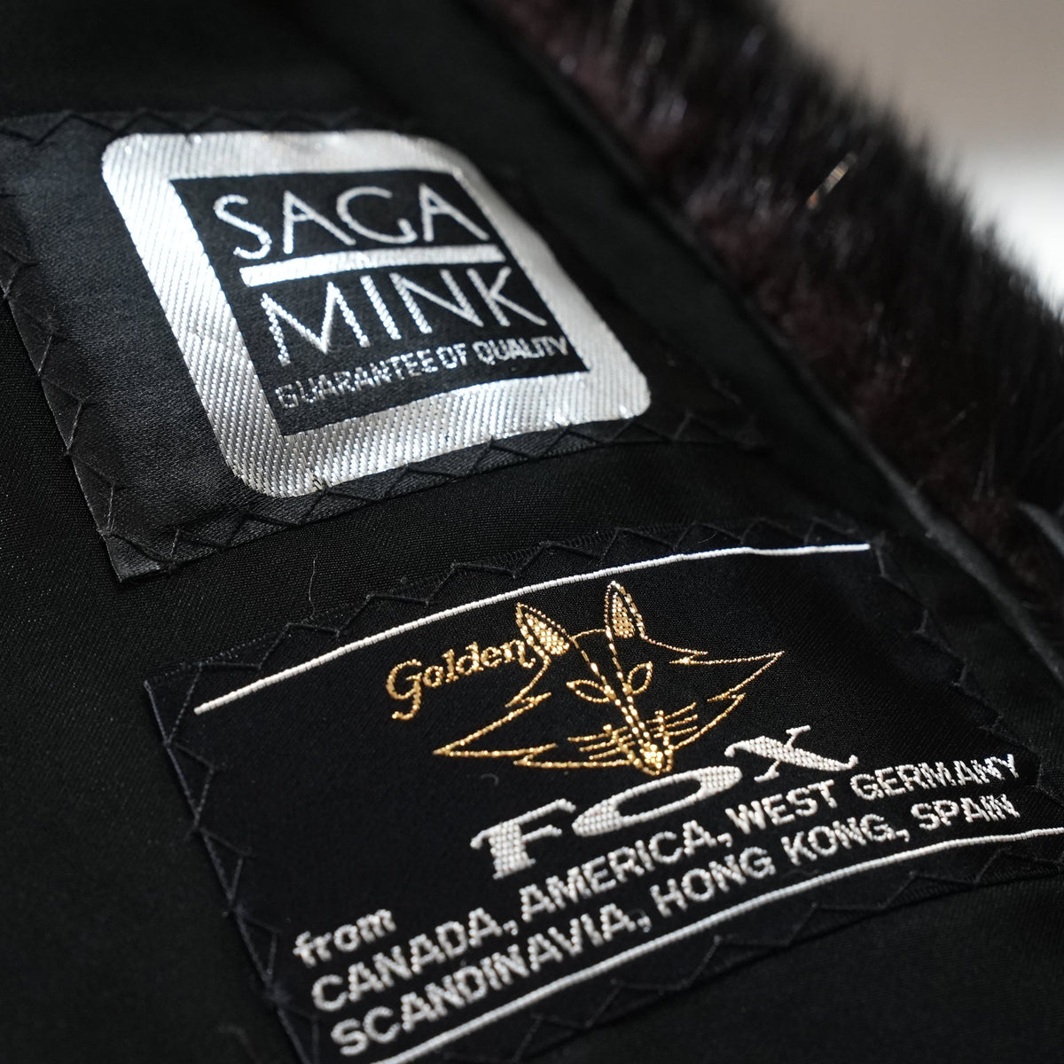 SAGA MINK Fur Long Coat Stripe Design - Genuine Vintage Fur From Japan