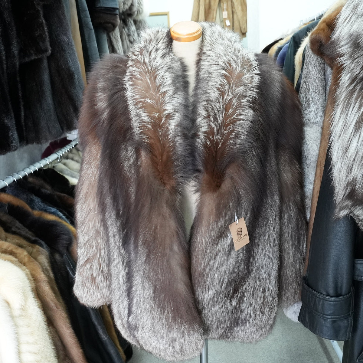 Silver Fox Fur Coat Soft and Fluffy SAGA FOX - Genuine Vintage Fur From Japan