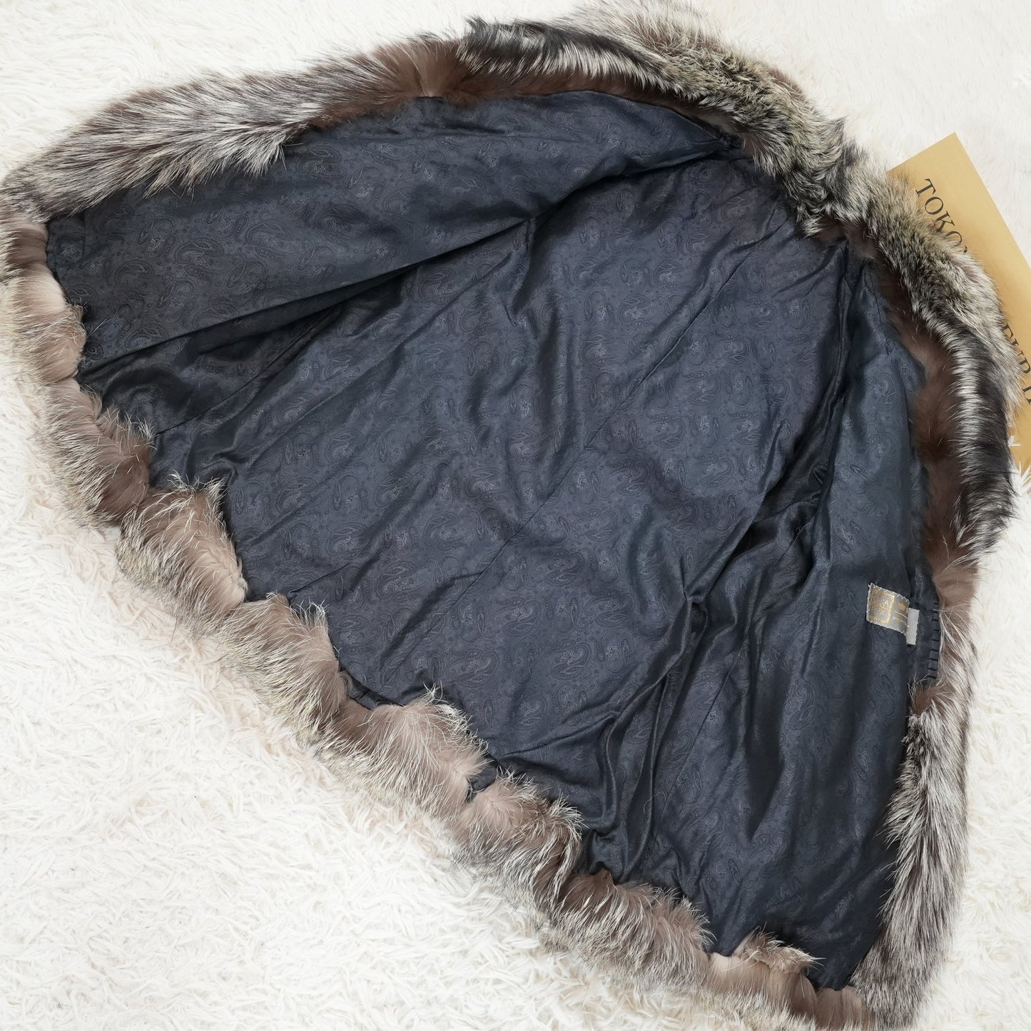 SAGA ROYAL FOX Silver Fox Coat - Genuine Vintage Fur From Japan