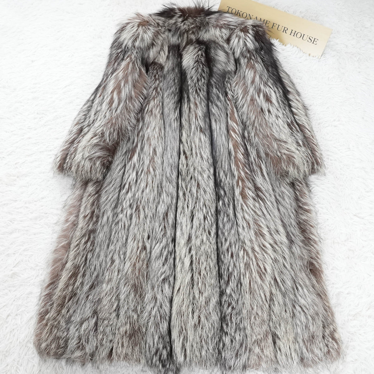 Silver Fox Long Coat SAGA FOX - Genuine Vintage Fur From Japan