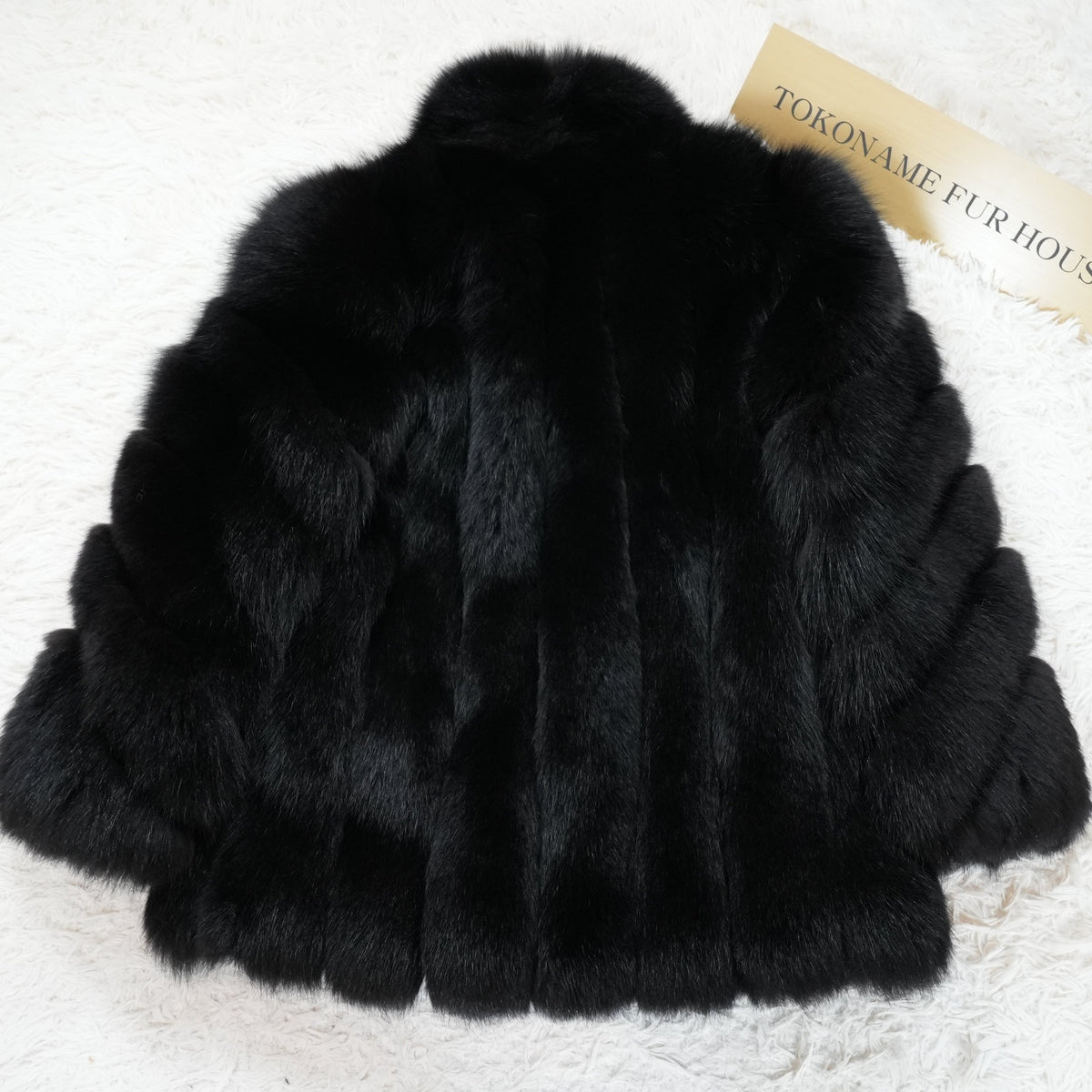 Black Dyed SAGA ROYAL FOX Coat Soft and Fluffy - Genuine Vintage Fur From Japan