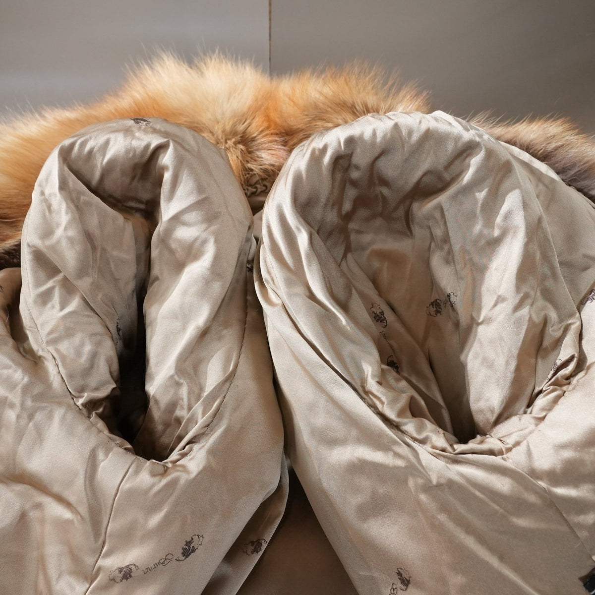 Golden Island Fox Fur Coat Very Soft and Fluffy - Genuine Vintage Fur From Japan
