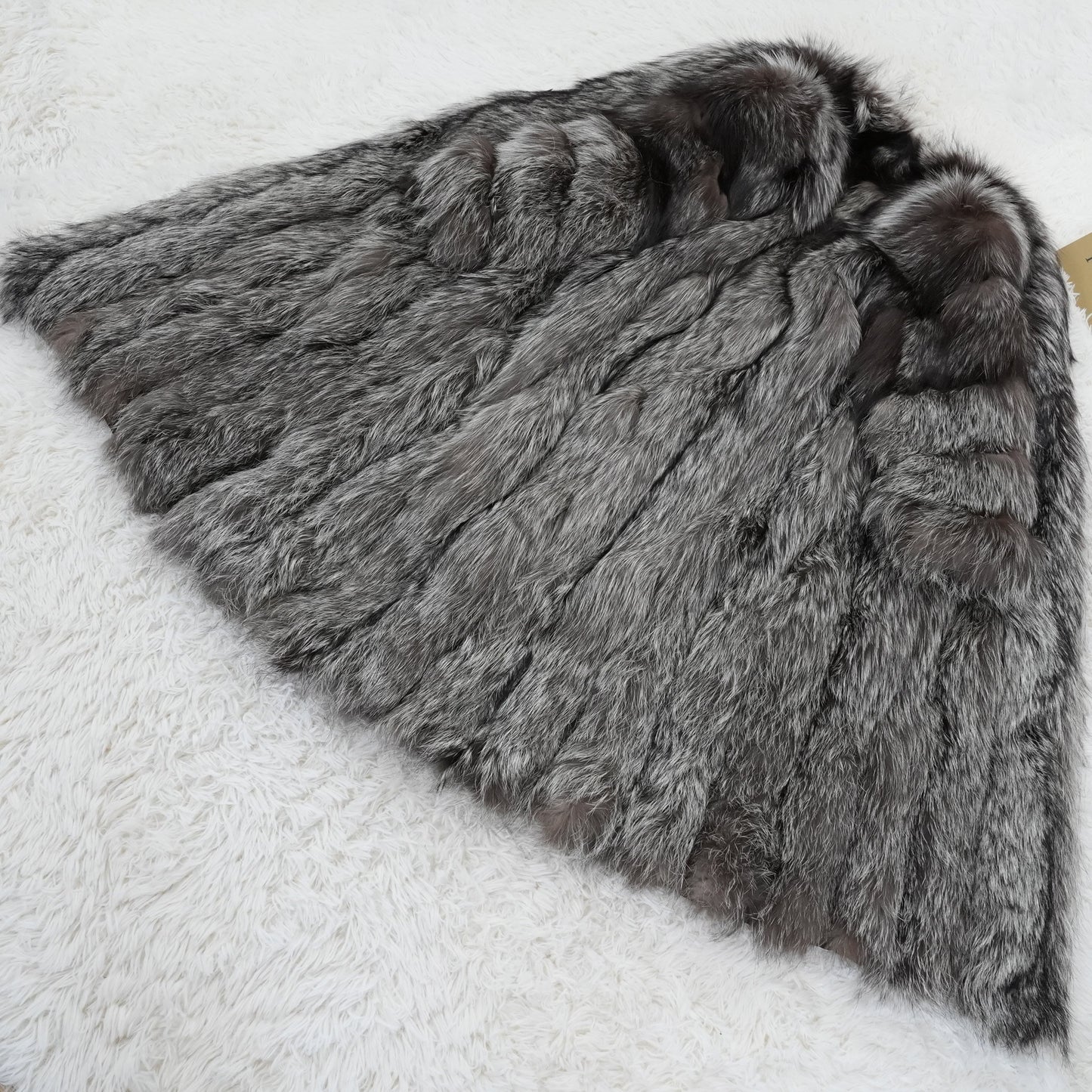 Silver Fox Long Coat - SAGA FOX Genuine Vintage Fur Japan
