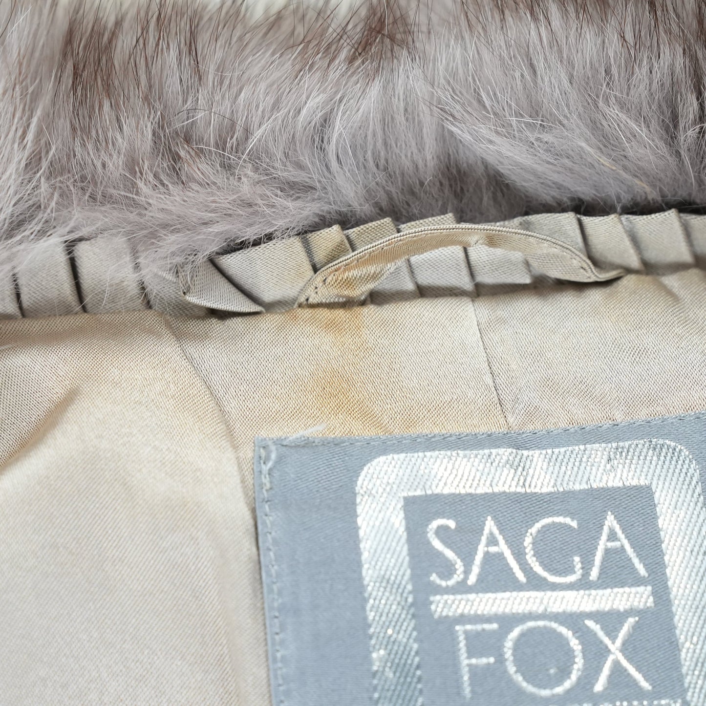 SAGA FOX Mocha Brown Deyd Coat - Genuine Vintage Fur From Japan