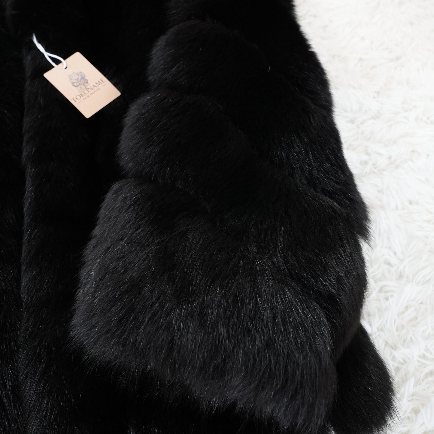 SAGA ROYAL FOX Black Dyed Belle Vison - Genuine Vintage Fur From Japan