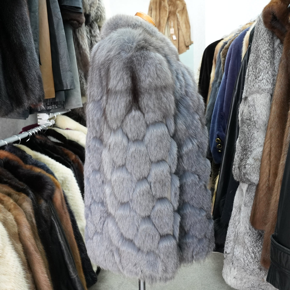 Ash Blue Dyed Fox Fur Design Coat - Genuine Vintage Fur From Japan