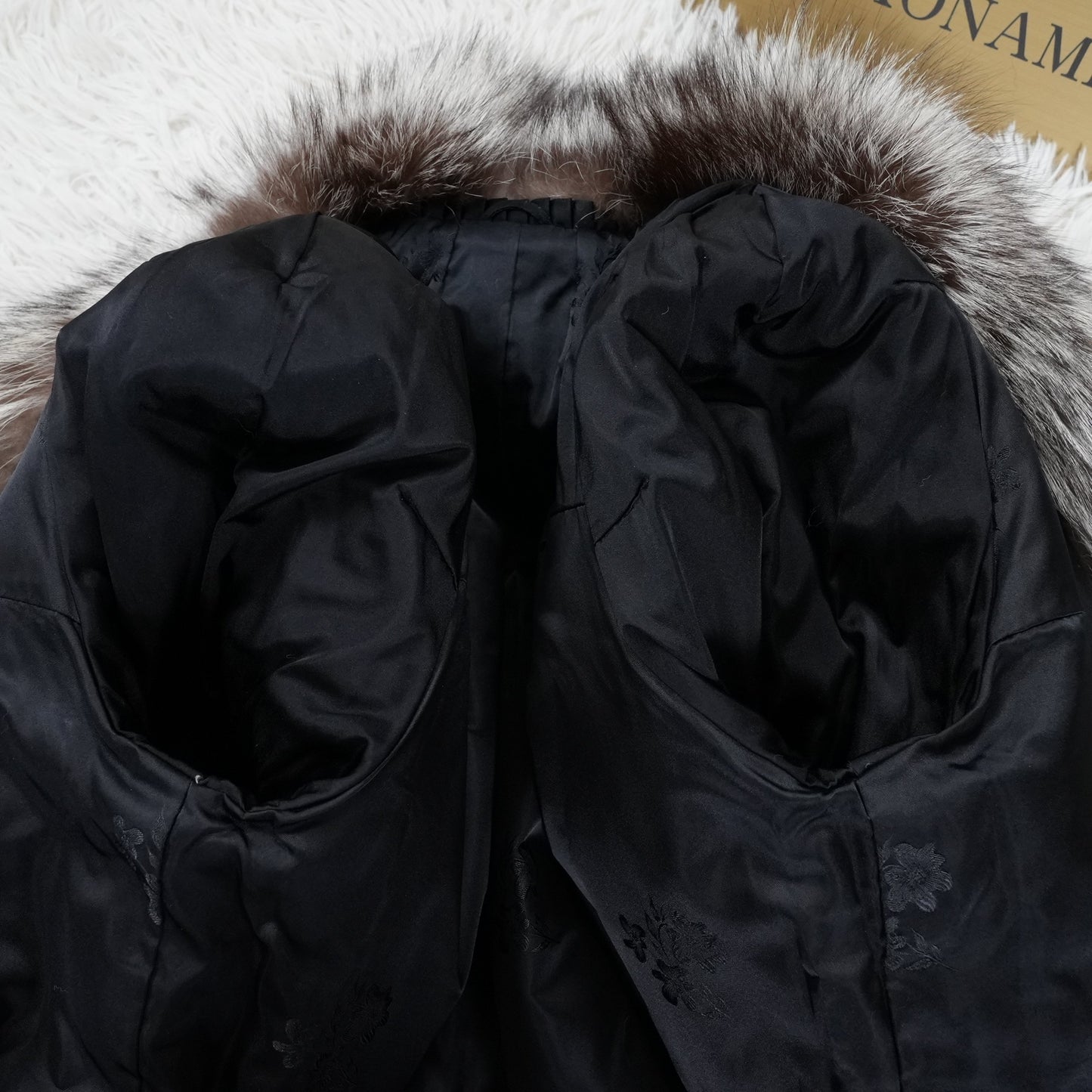 Silver Fox Fur Coat Soft and Fluffy - Genuine Vintage Fur From Japan