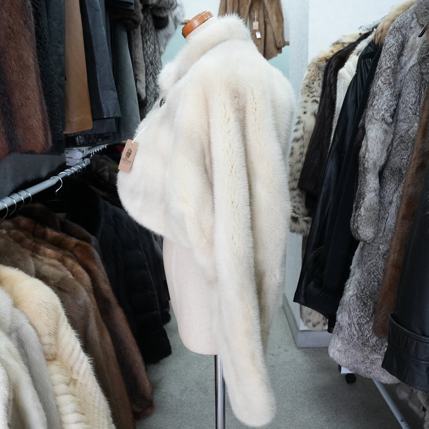 Azurene Mink Cropped length Jacket EMBA - Genuine Vintage Fur From Japan