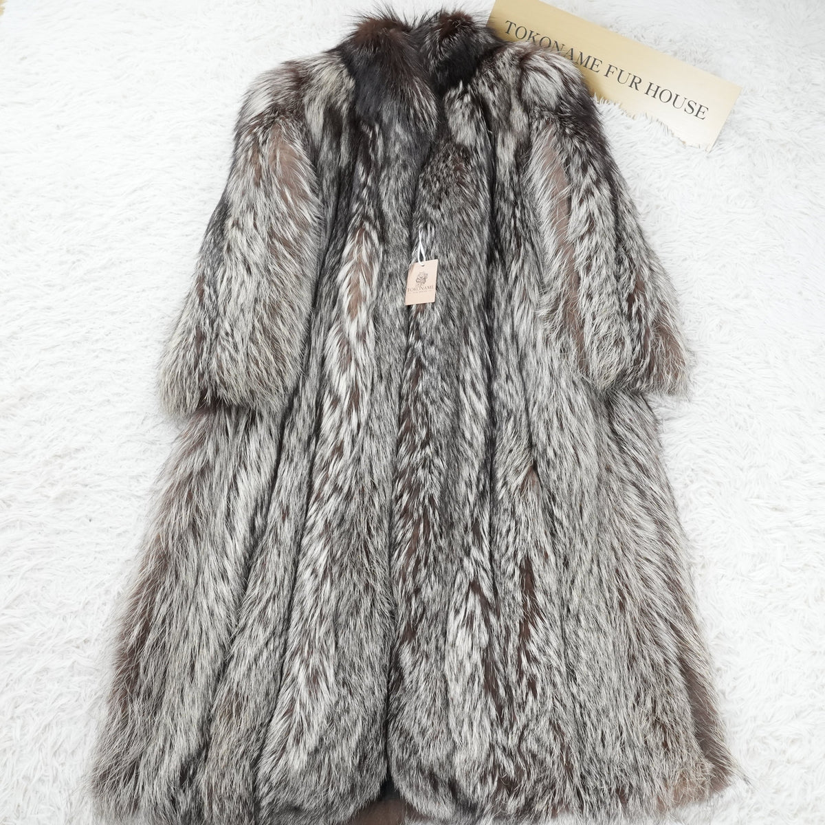 Silver Fox Long Coat SAGA FOX - Genuine Vintage Fur From Japan